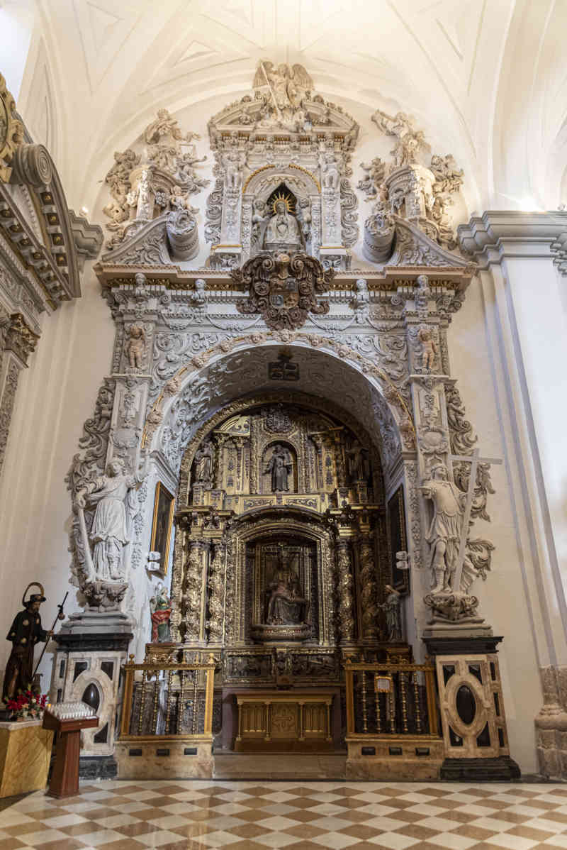 Zaragoza - Calatayud 13 - colegiata de Santa María - capilla de la Piedad o de la Virgen de los Dolores.jpg